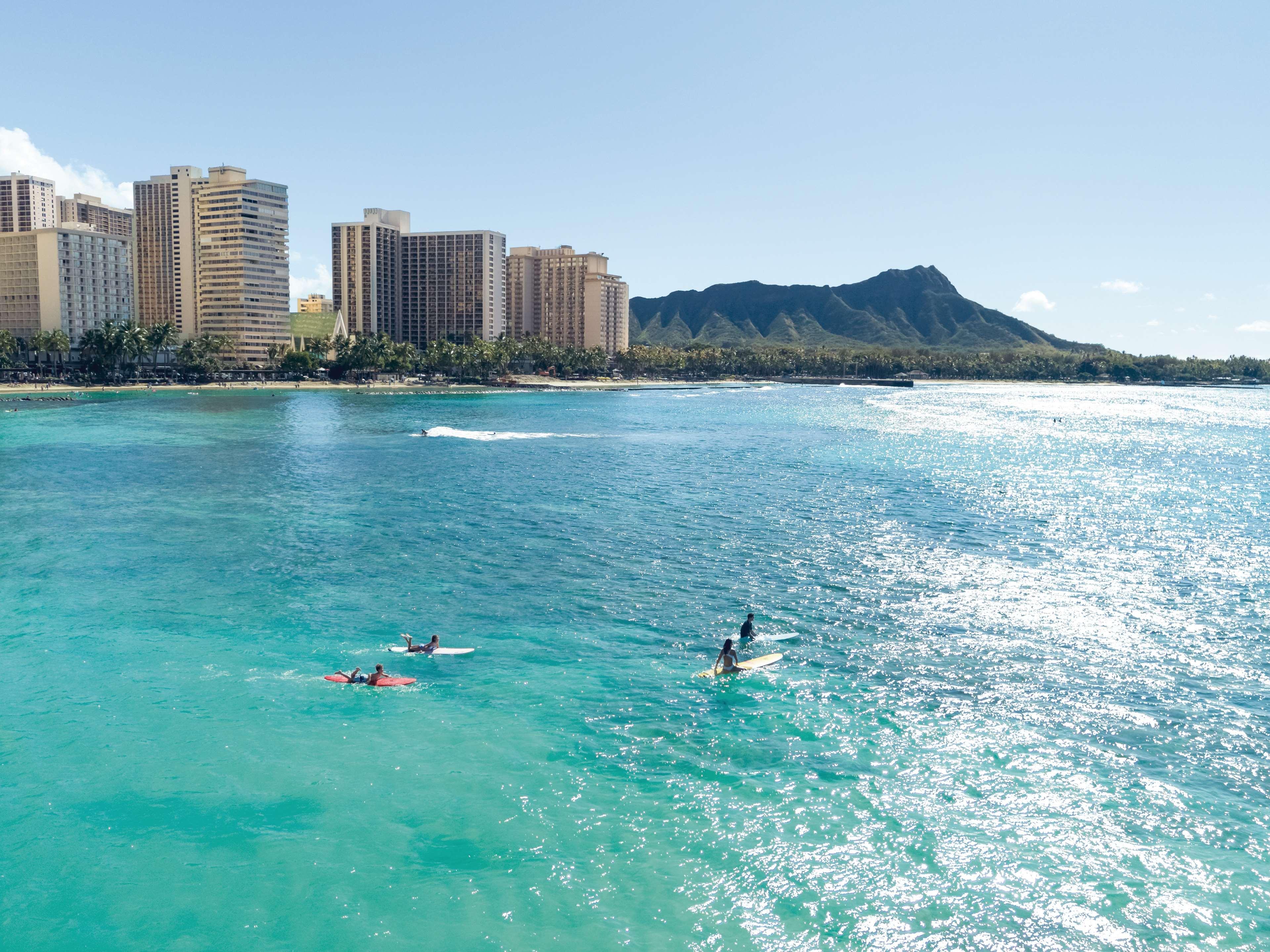 Embassy Suites By Hilton Waikiki Beach Walk Honolulu Exteriör bild