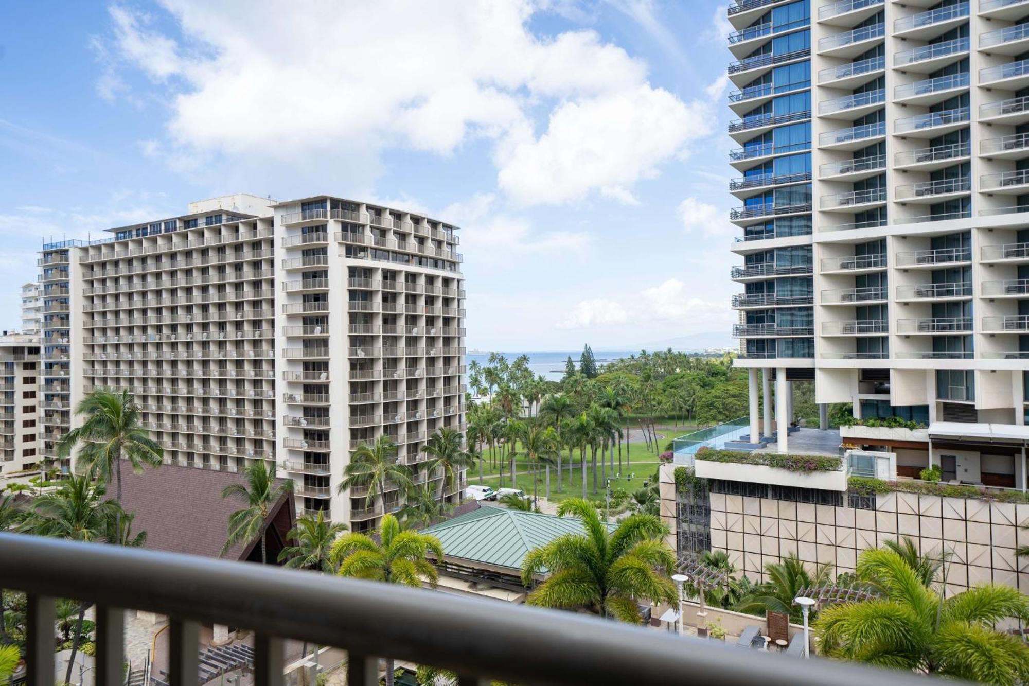 Embassy Suites By Hilton Waikiki Beach Walk Honolulu Exteriör bild
