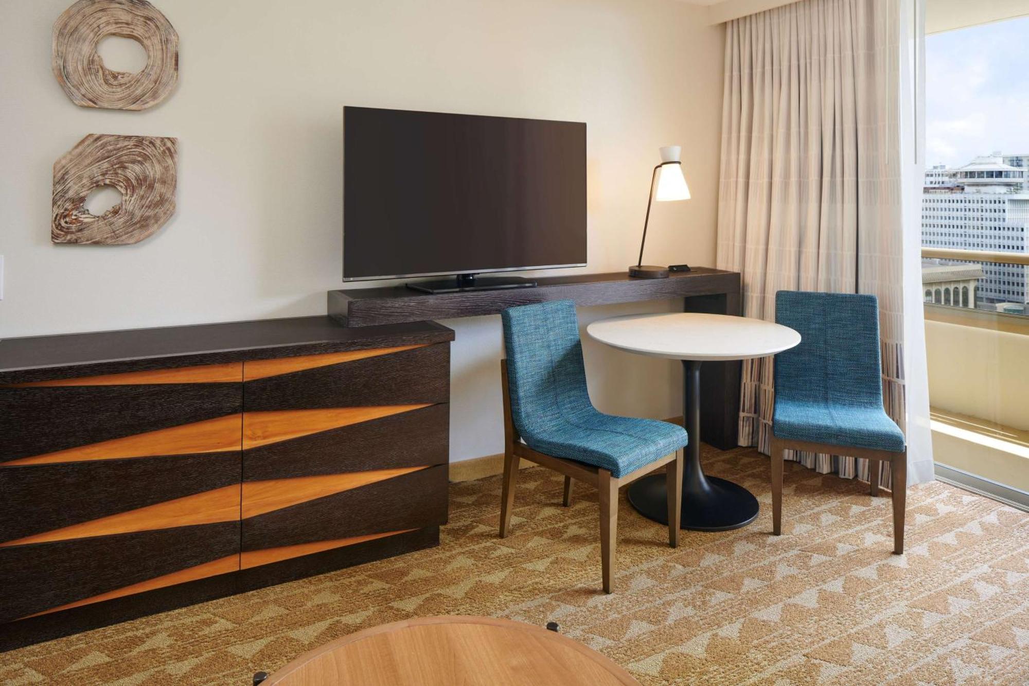 Embassy Suites By Hilton Waikiki Beach Walk Honolulu Exteriör bild