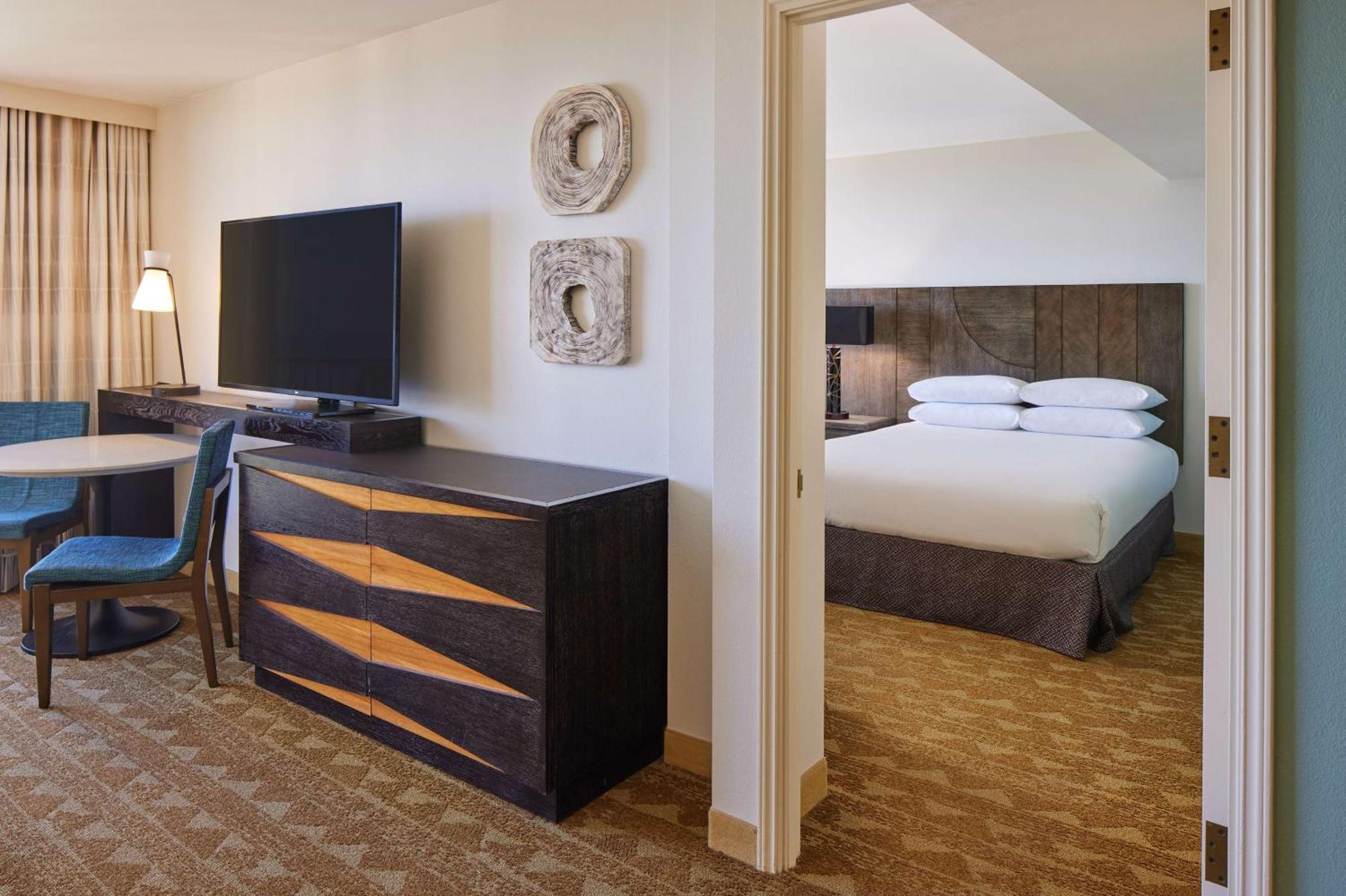 Embassy Suites By Hilton Waikiki Beach Walk Honolulu Exteriör bild